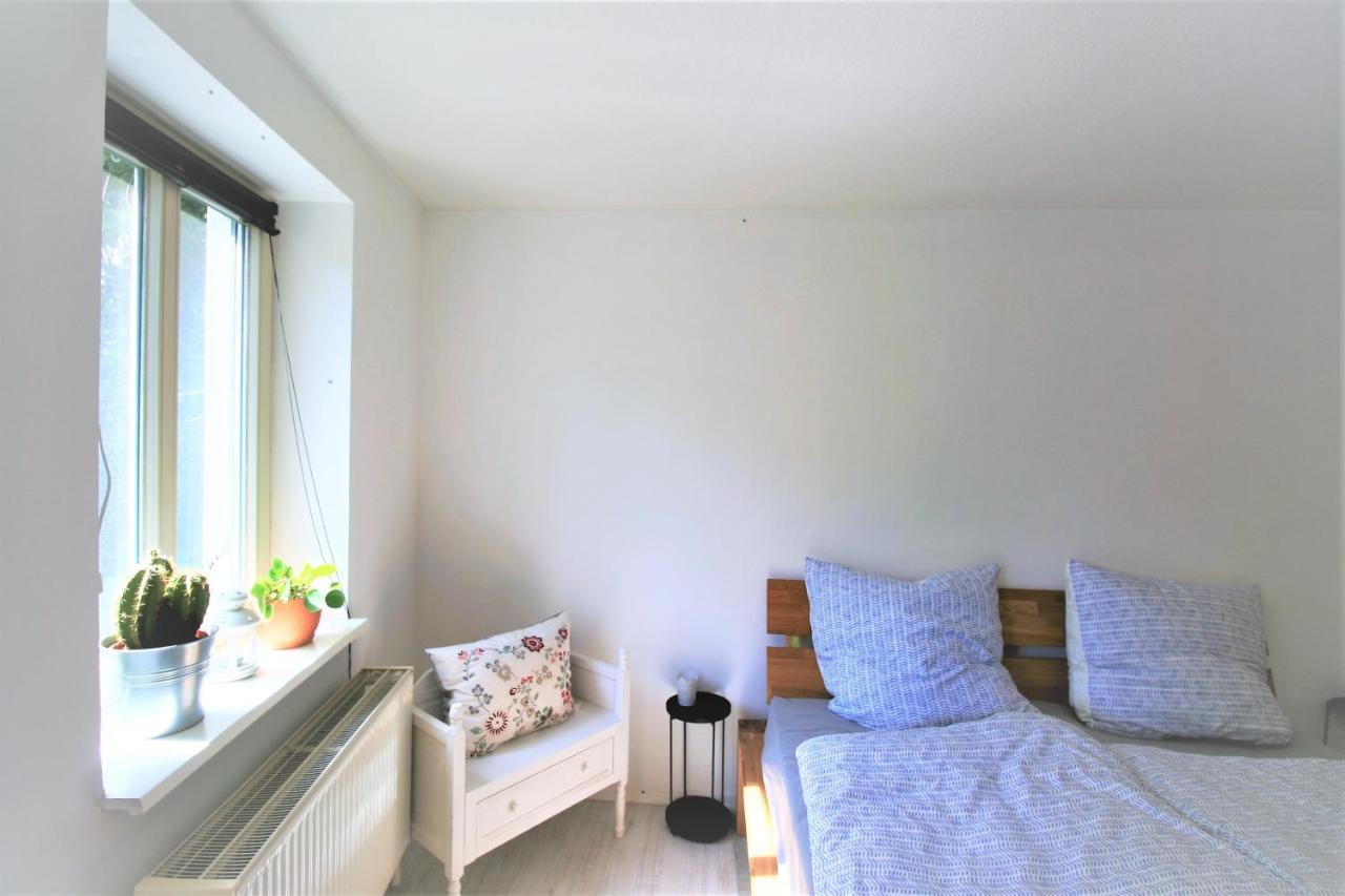 Zentrale Ferienwohnung „Treibholz“ Im Sonnenblumenhaus フレンスブルク エクステリア 写真