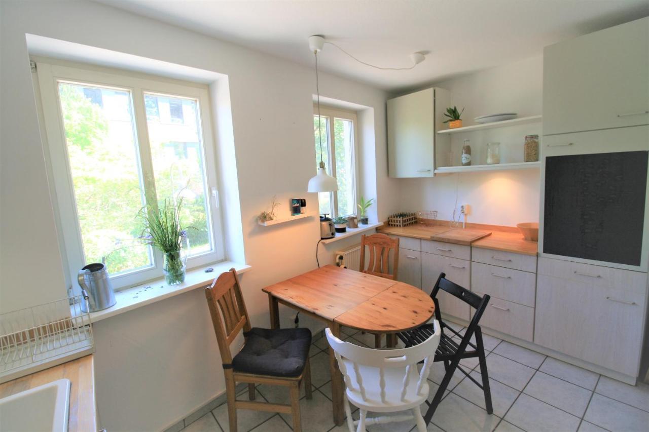 Zentrale Ferienwohnung „Treibholz“ Im Sonnenblumenhaus フレンスブルク エクステリア 写真